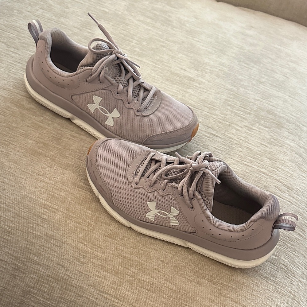 Under Armor Sneakers